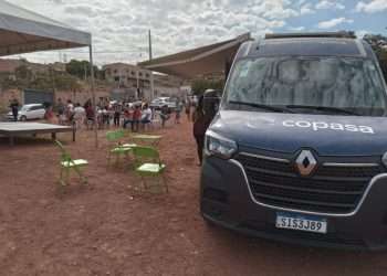 Copasa e prefeitura fazem mutirão para regularizar situação de bairro em Nova Serrana   