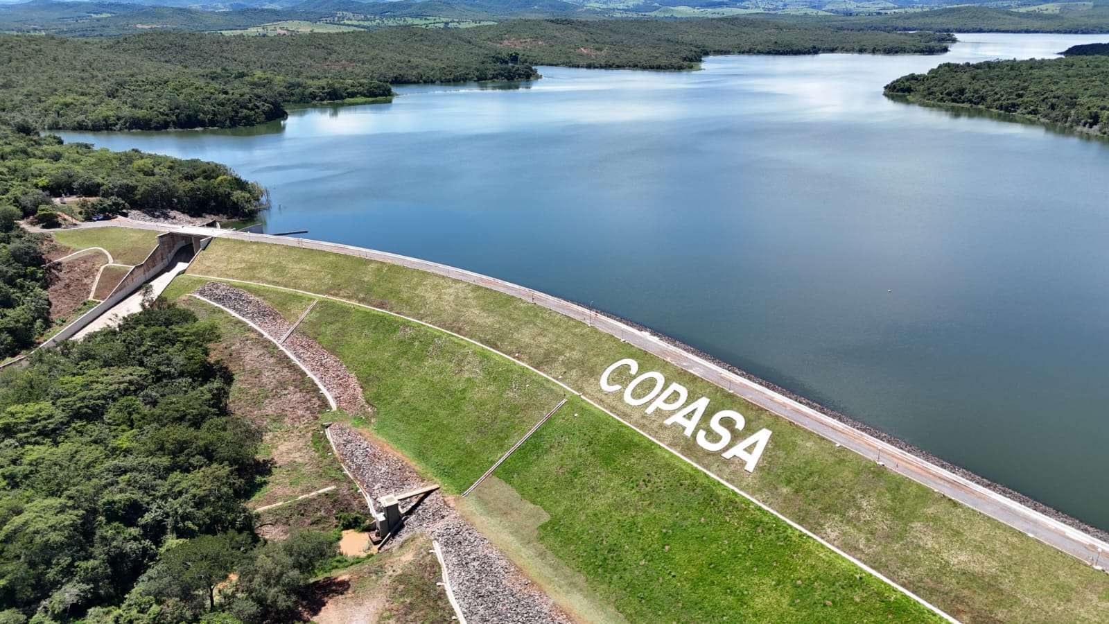 Barragem do rio Juramento atinge capacidade máxima de armazenamento