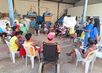 Copasa apresenta benefícios e ações sociais para Associação de Catadores de Três Marias